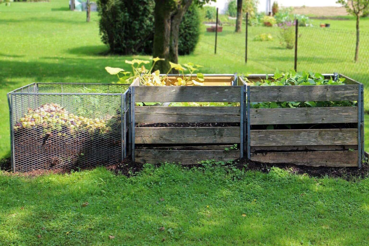 Que mettre dans un compost extérieur ?